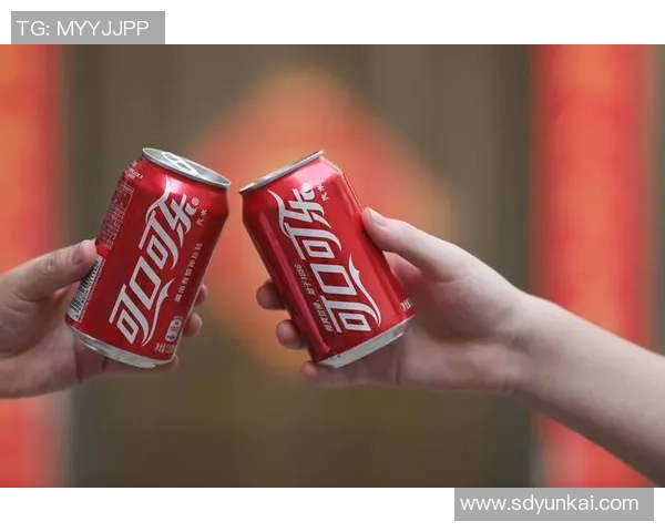 足球明星呼吁健康生活方式坚决反对饮用可乐倡导青少年远离碳酸饮料